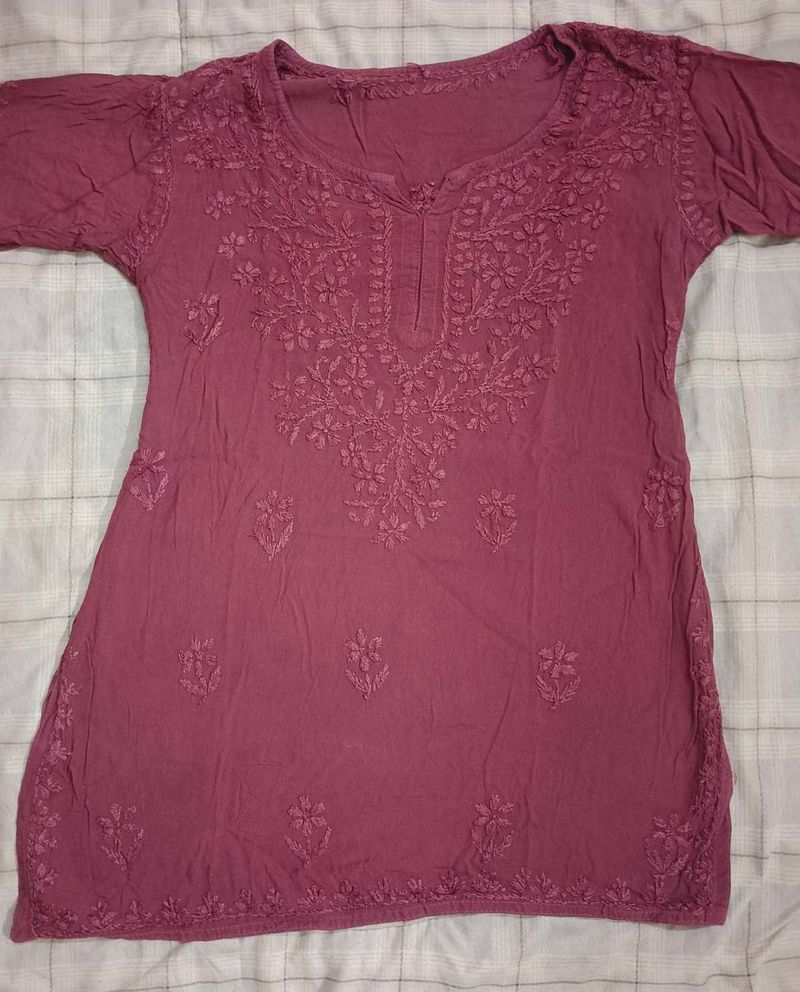 Embroidered Chikankari Kurta