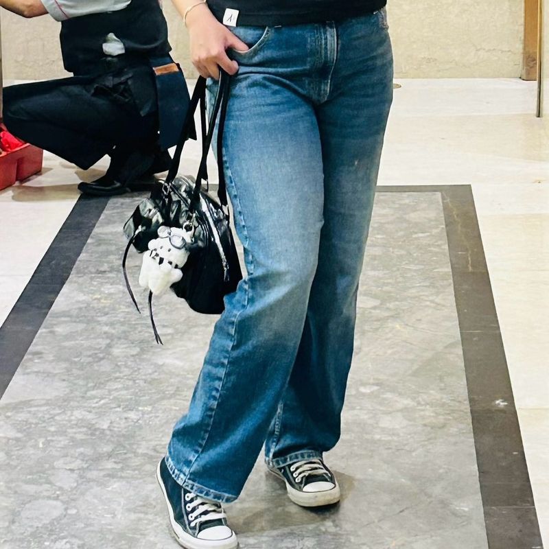 Woman’s Levis Blue Denim Jeans