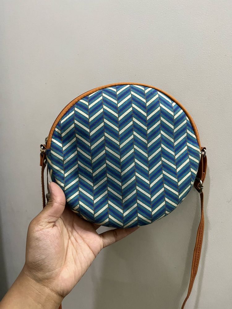 Blue Chevron Round Sling Bag