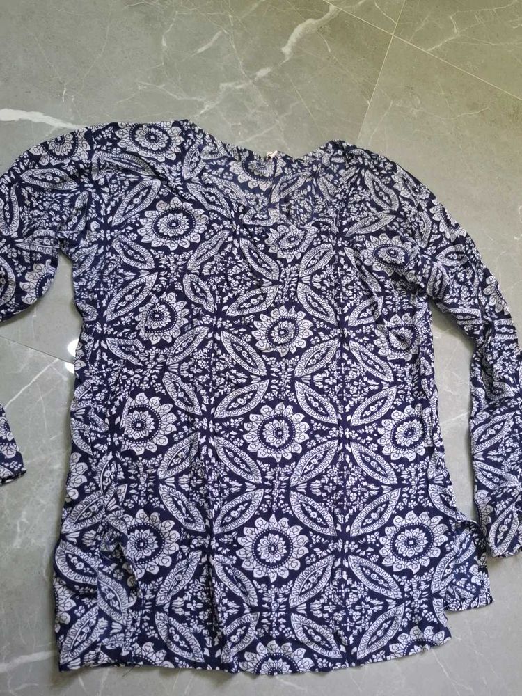 Navy Blue Floral Print Top