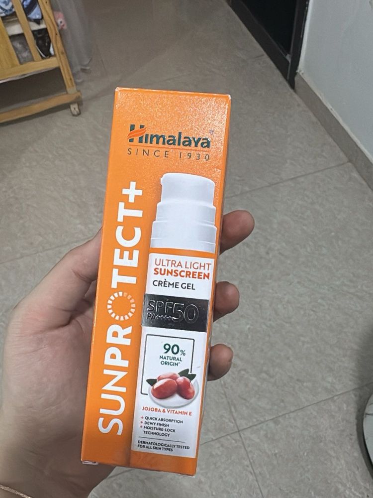 Himalaya Sun Protect Ultra Light Sunscreen SPF50