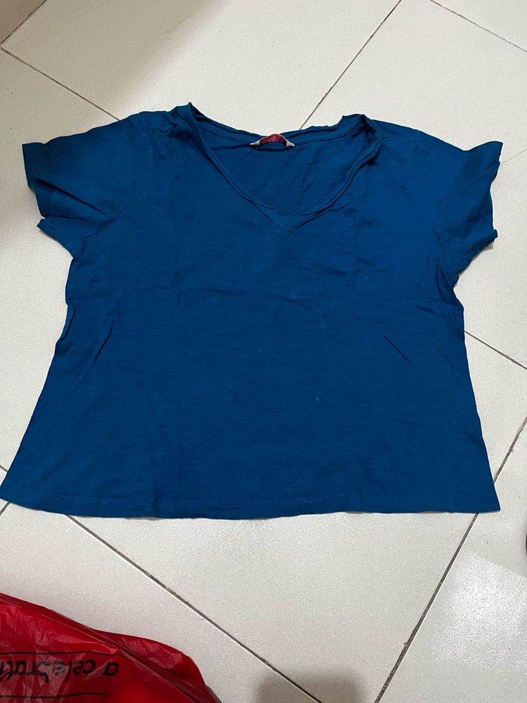 Teal V-Neck T-Shirt
