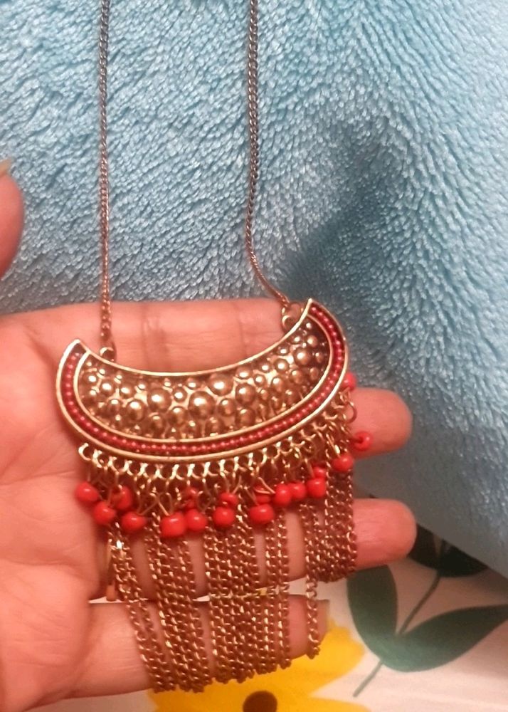 Trendy Matt Finishing Long Neckpiece