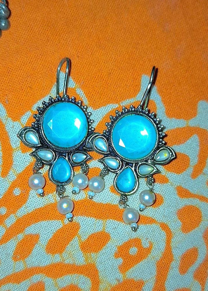Stunning Blue Stone &amp; Pearl Dangle Earrings