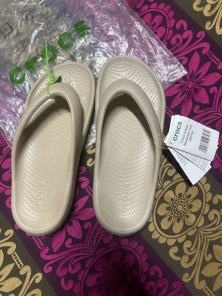 Crocs Mellow Flip Flops