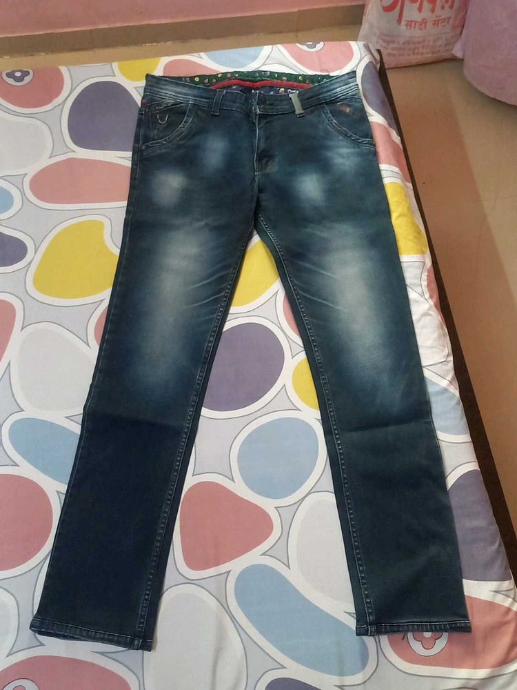 Stylish Men's Blue Denim Jeans