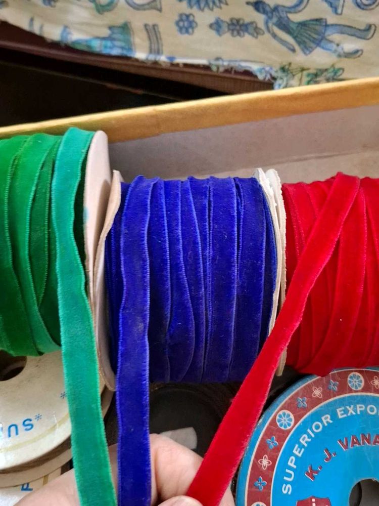 combo of Red ,green and blue velvet lace