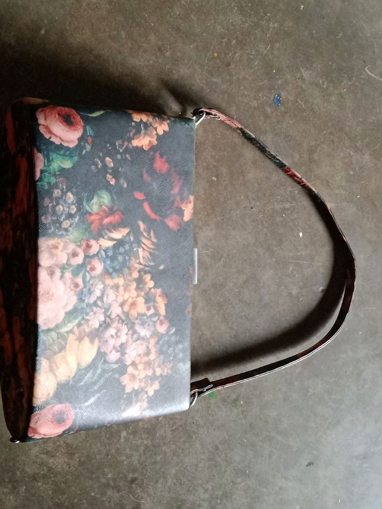 IMPORTED HANDBAG