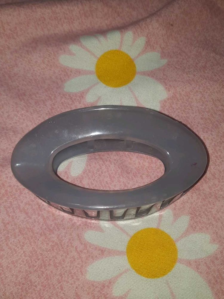 Chic Oval Hair Claw Clip