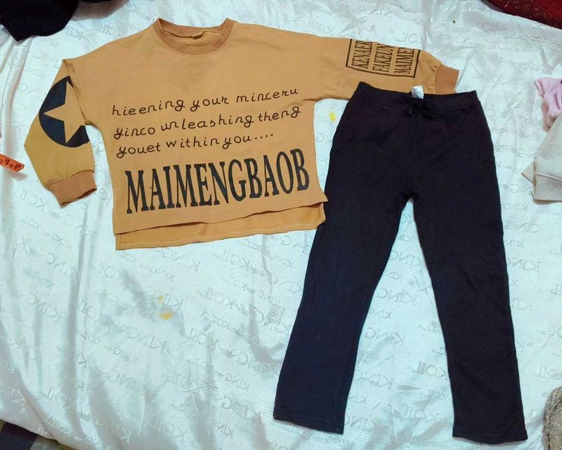 Very Beautiful N Cute Top With Leggings