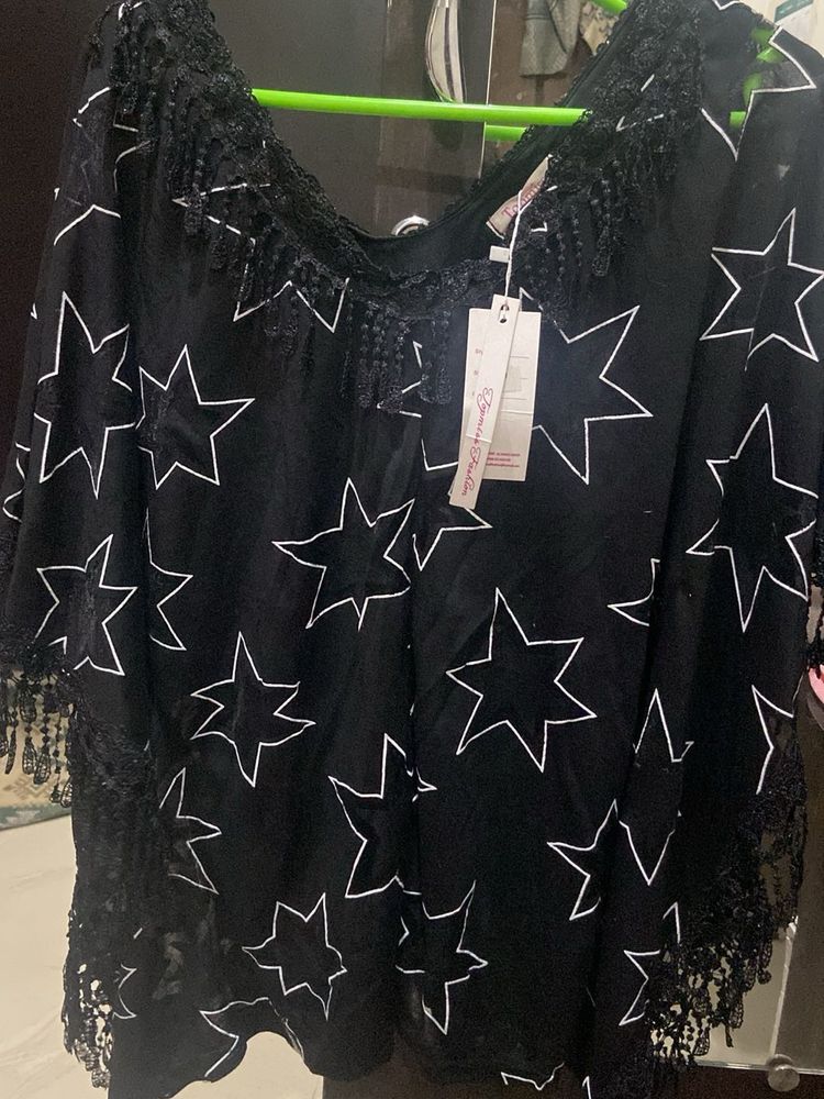 Stylish Black Star Print Top