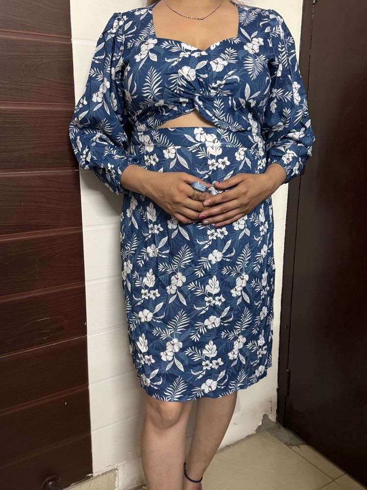 Blue Floral Twist Front Cutout Dress