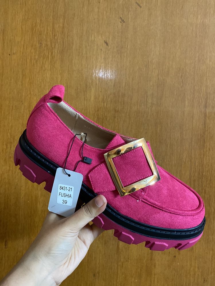 Fushia Buckle Loafer Size/38/39 Avl