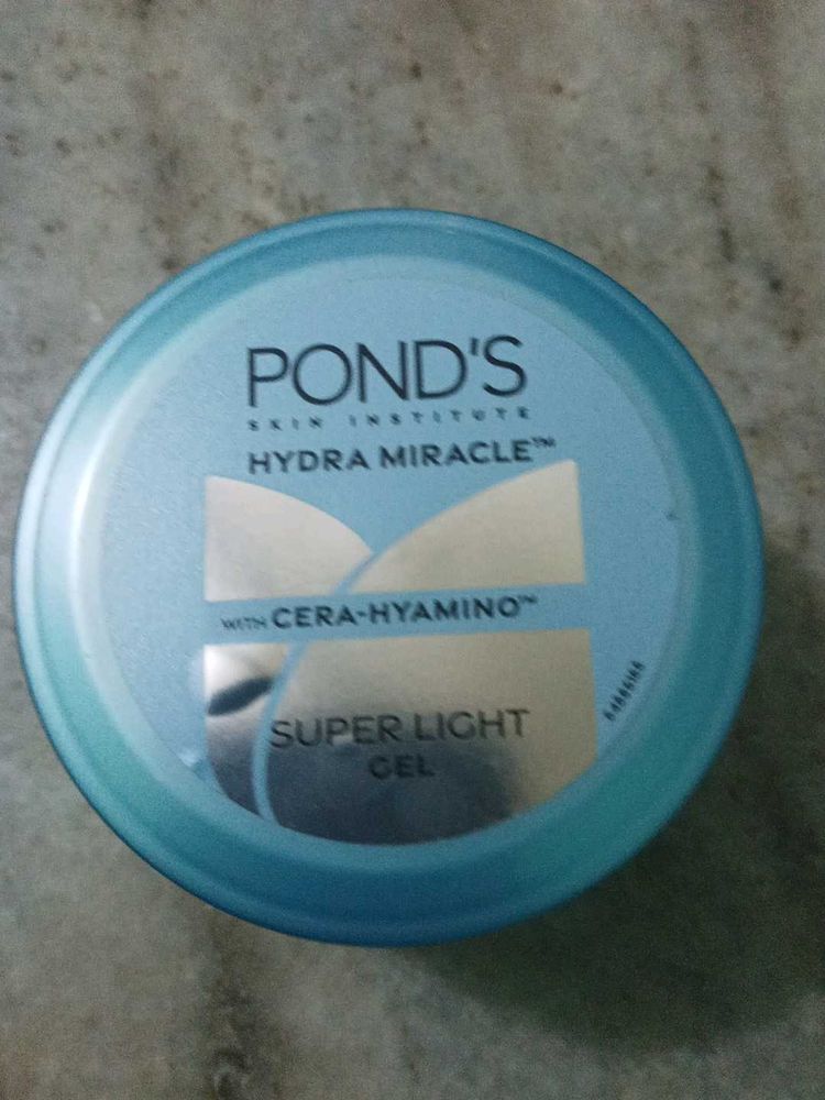 Pond's Hydra Miracle Super Light Gel