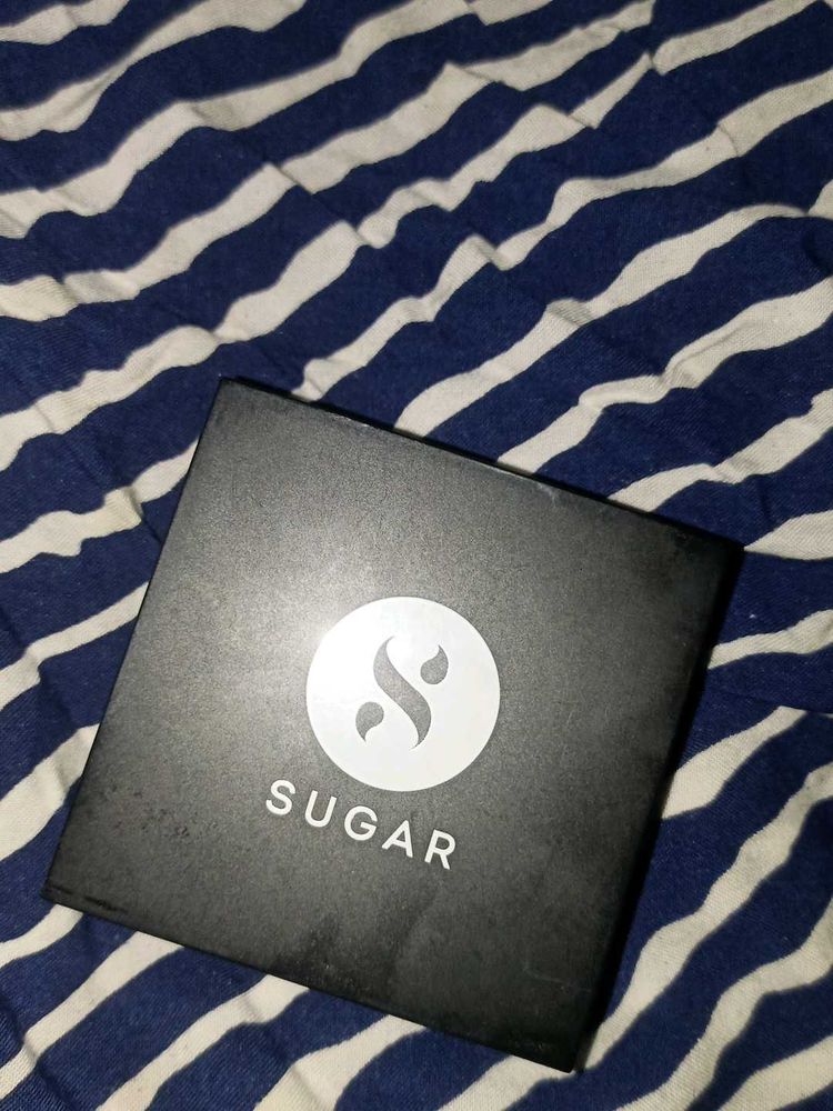 SUGAR Cosmetics - Black Compact Case