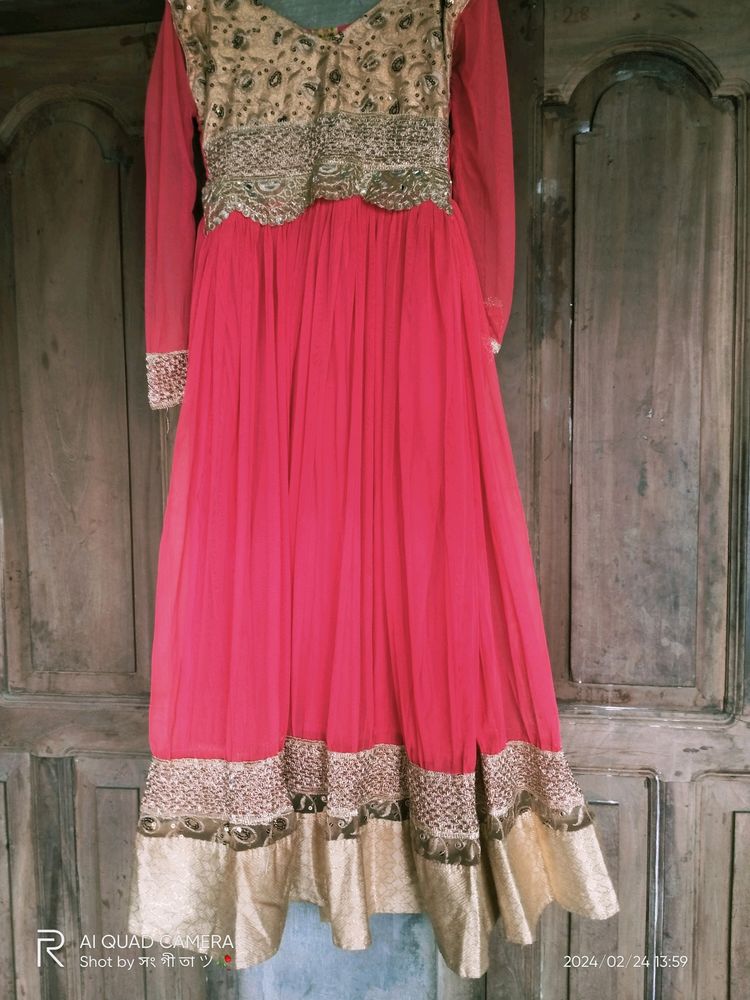 Party' Wear Gowns