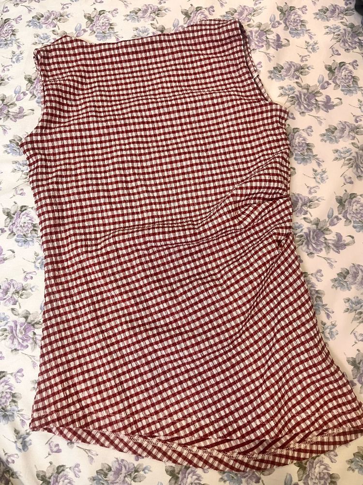 Red &amp; White Gingham Sleeveless Top
