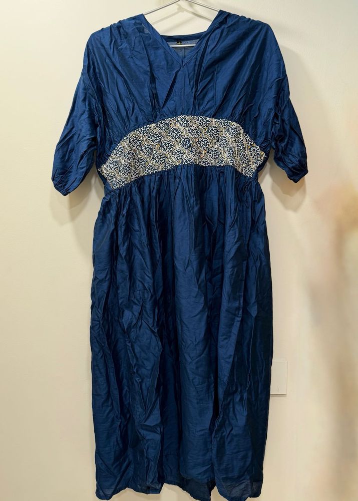 Elegant Navy Blue Ethnic Gown