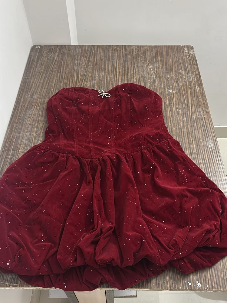 Sparkly Red Velvet Strapless Dress