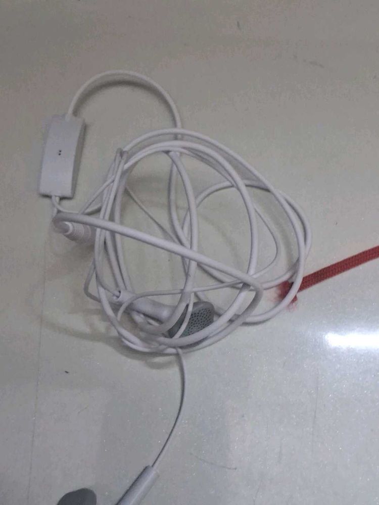 White Earphones with Mic