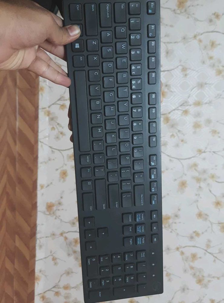 Dell WK636p Wireless Keyboard (USB Receiver Missin