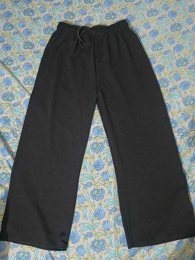 Black Ribbed Wide-Leg Pants 🖤