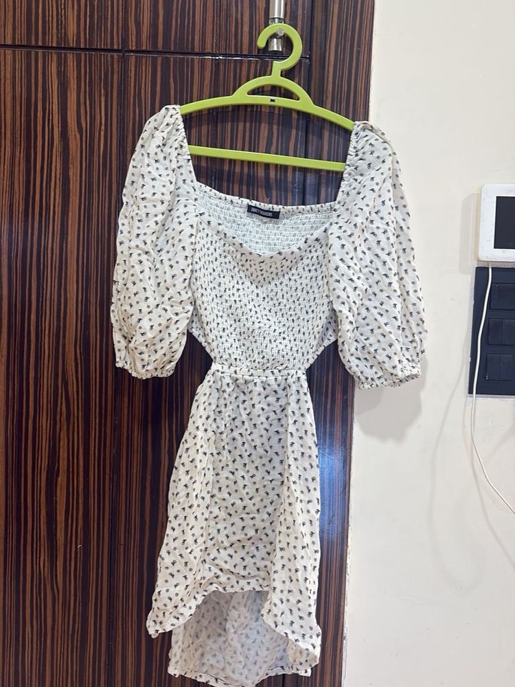 Chic Floral Print Cut-Out Dress
