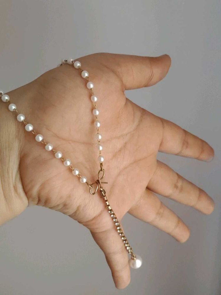 Korean Style Pearl Necklace with Rhinestone Bow Pe