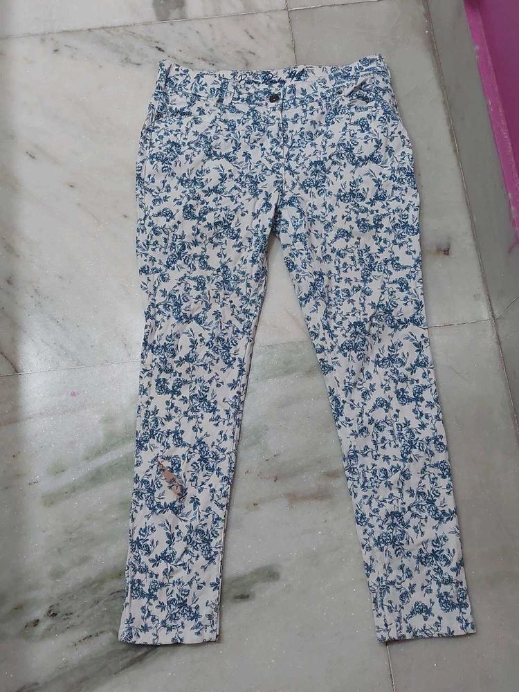 Floral Print Slim Fit Pants