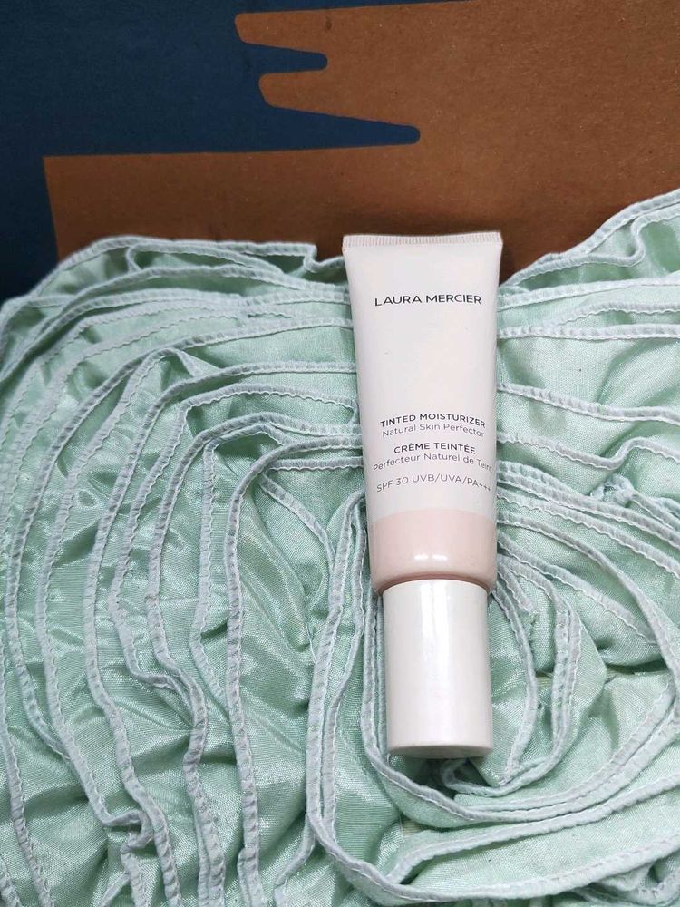Laura Mercier Tinted Moisturizer