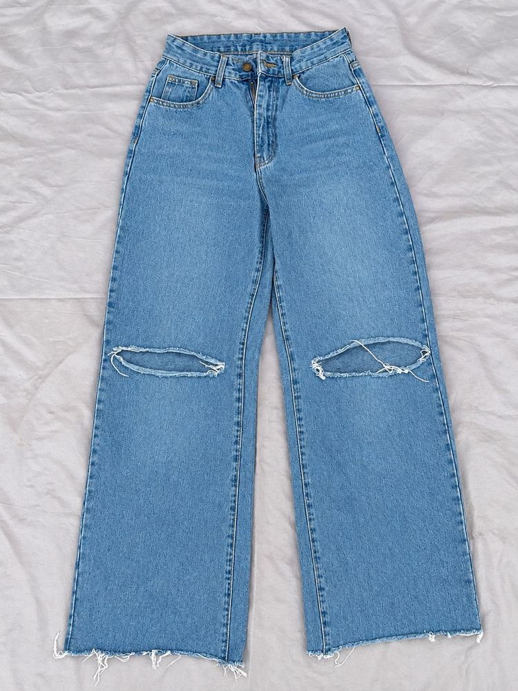 Distressed Wide Leg Jeans