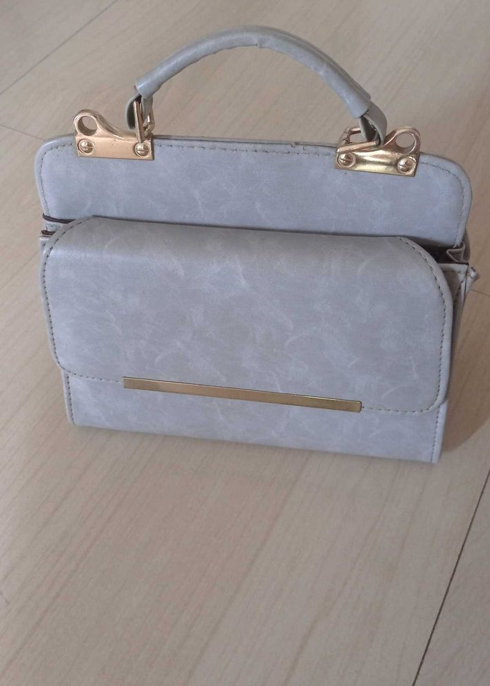 powder blue sturdy hand bag