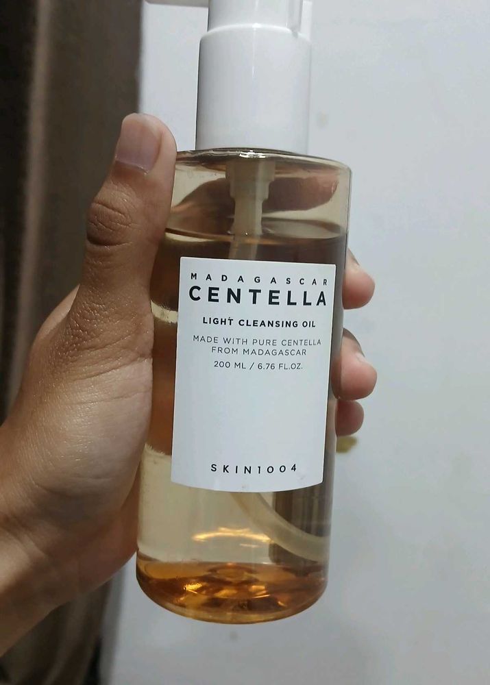 SKIN1004 Madagascar Centella Light Cleansing Oil