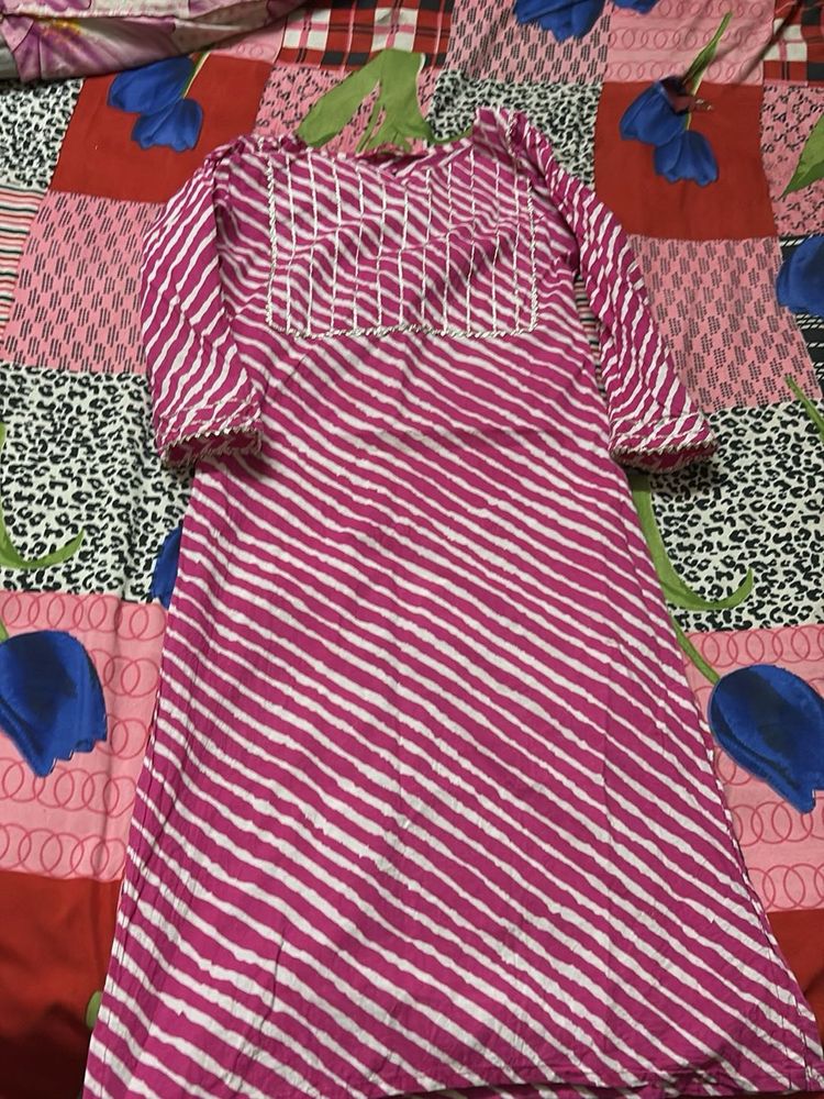 Pink &amp; White Striped Kurta