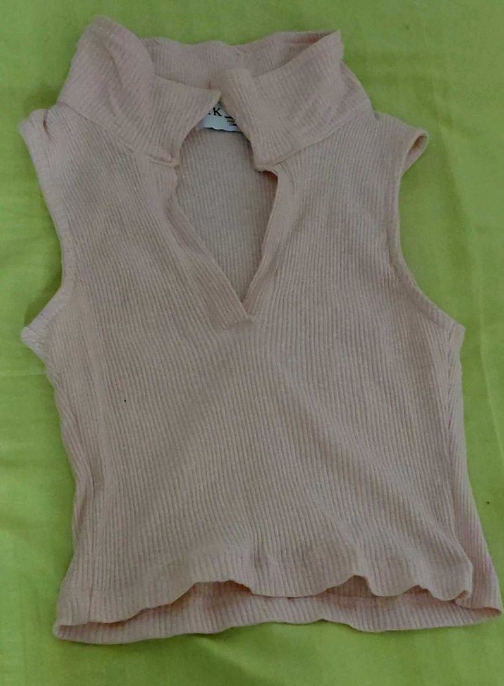 Sleeveless Ribbed Collared Top