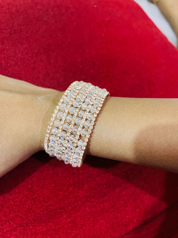 Stunning Crystal Bracelet new with tag