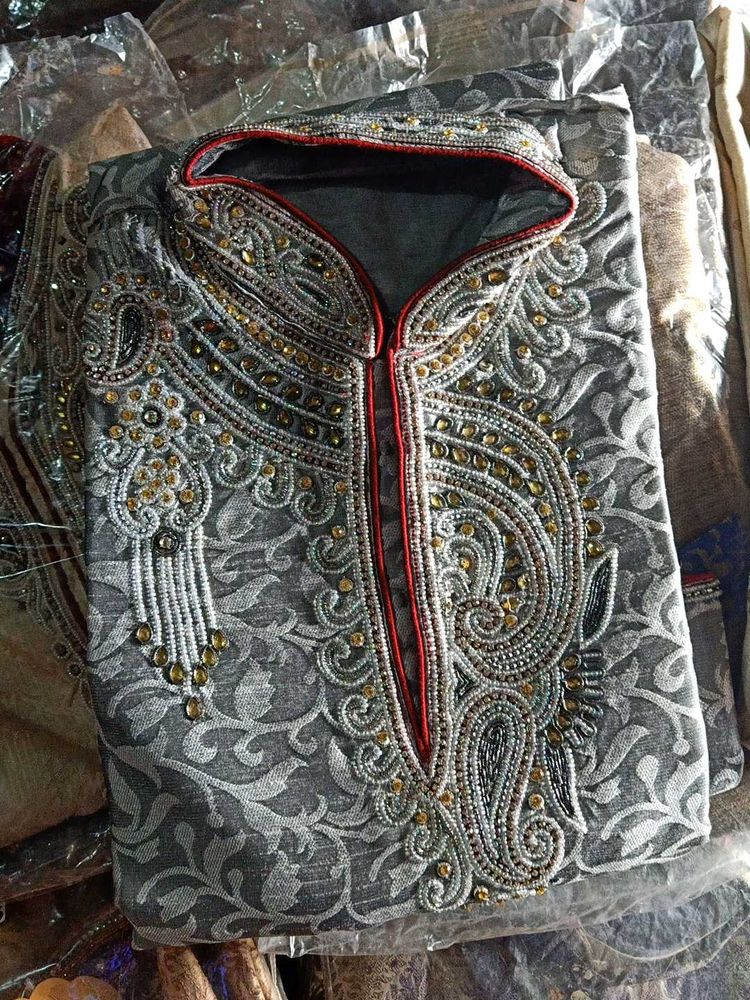 Elegant Grey Embroidered Kurta