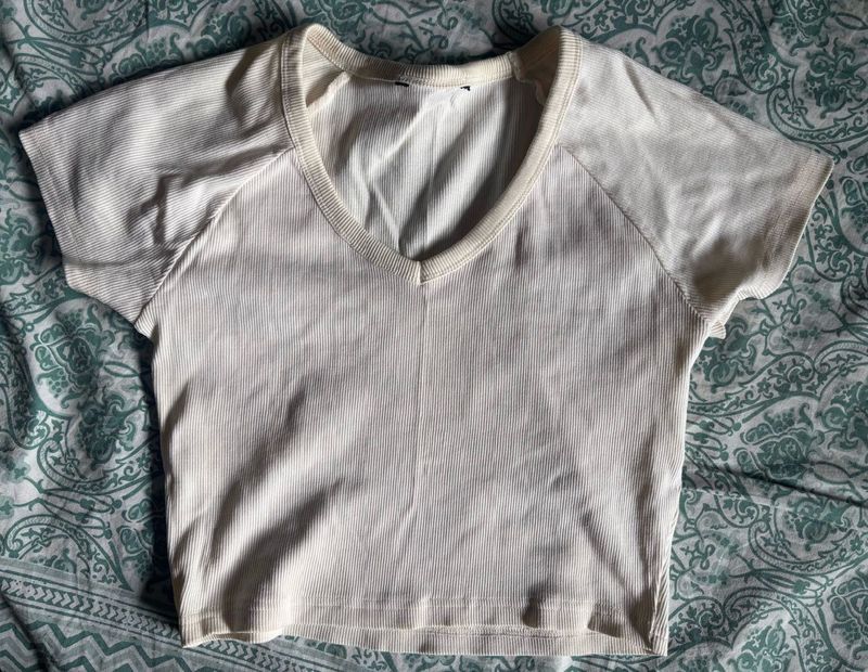 Cream V-Neck Ribbed Cropped Top