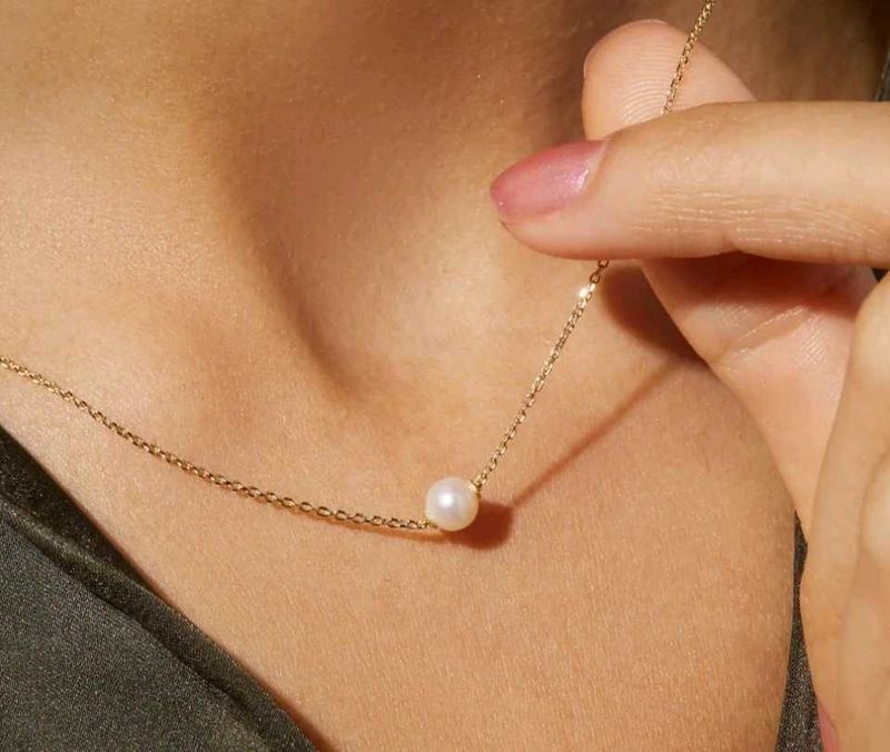 Elegant Single Pearl Necklace