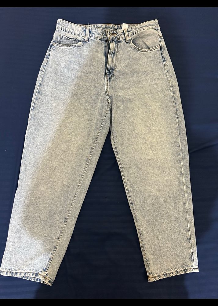 Light Wash Mom fit H&amp;M Jeans