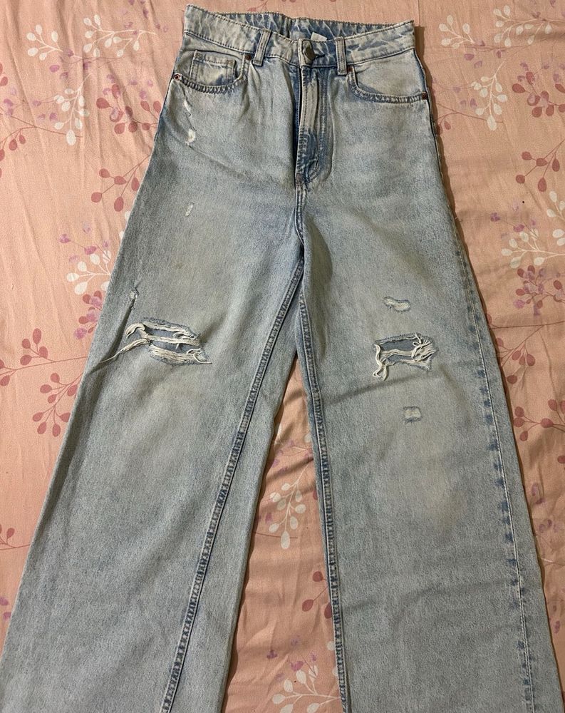 Light Wash Ripped Wide Leg Jeans