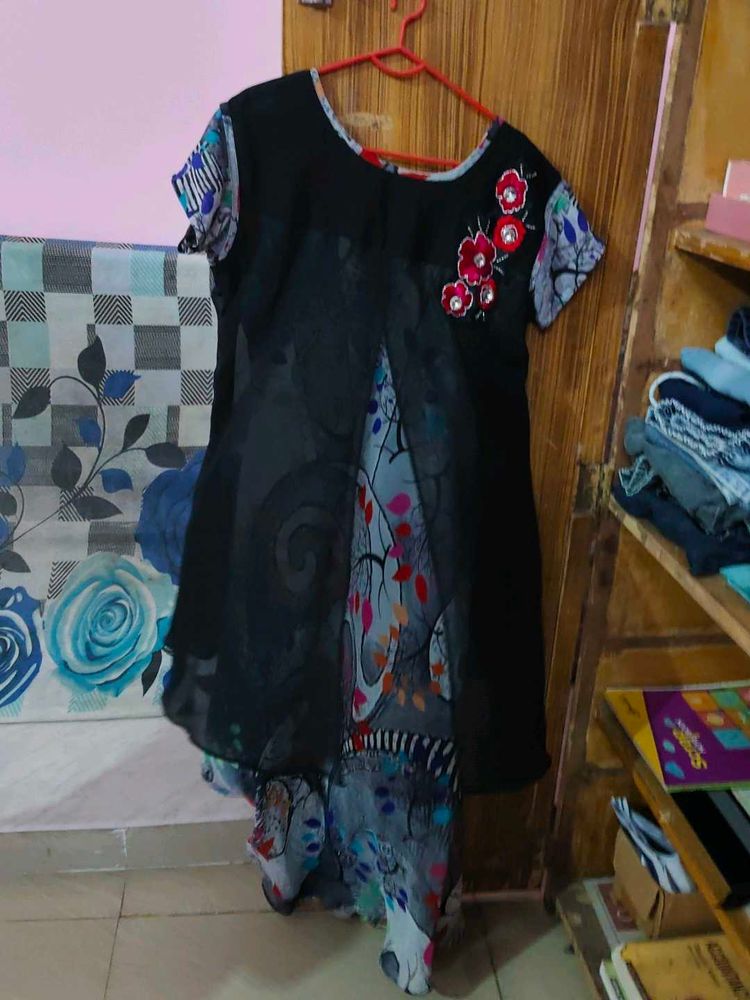Stylish Black Kurta Set with Floral Embellishment