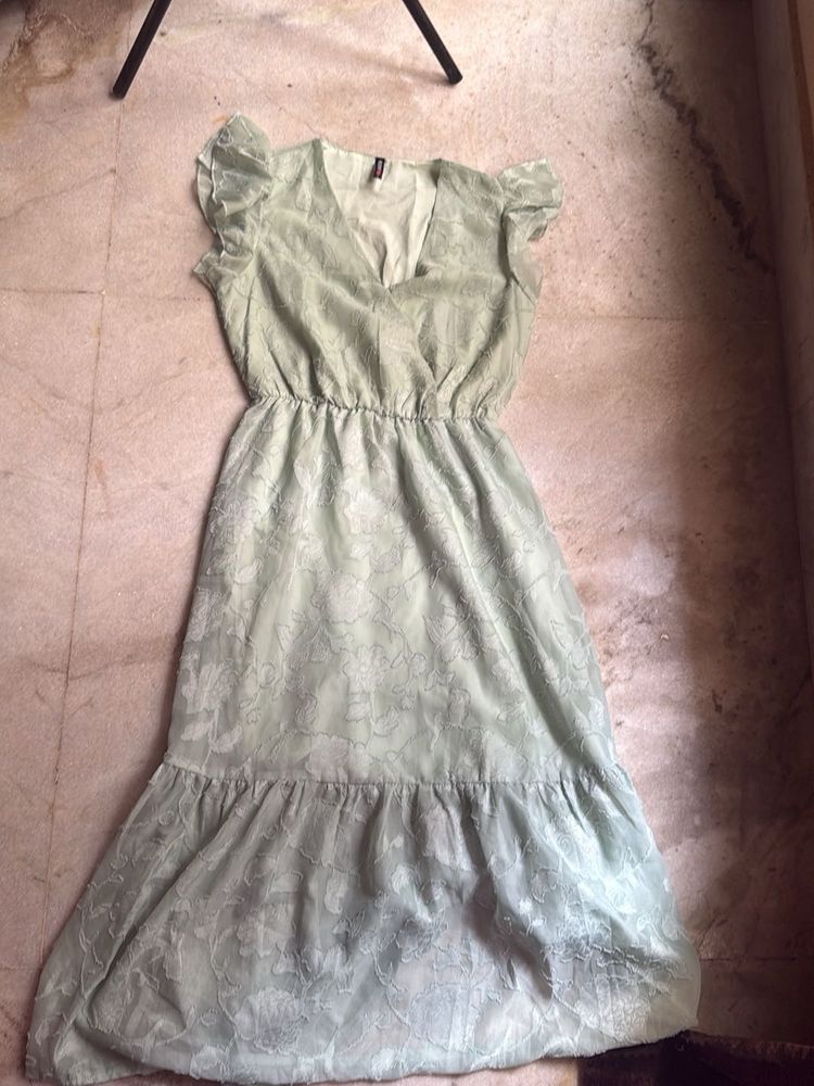 Newme Light Green Embroidered Midi Dress
