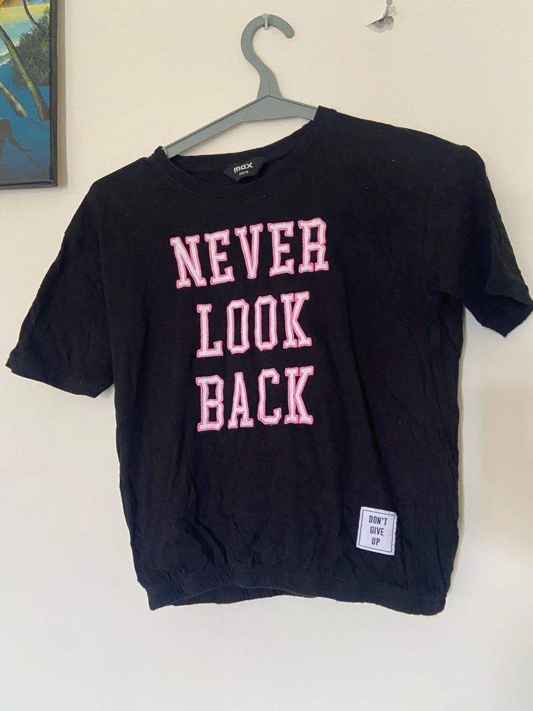 Black "Never Look Back" Graphic Tee