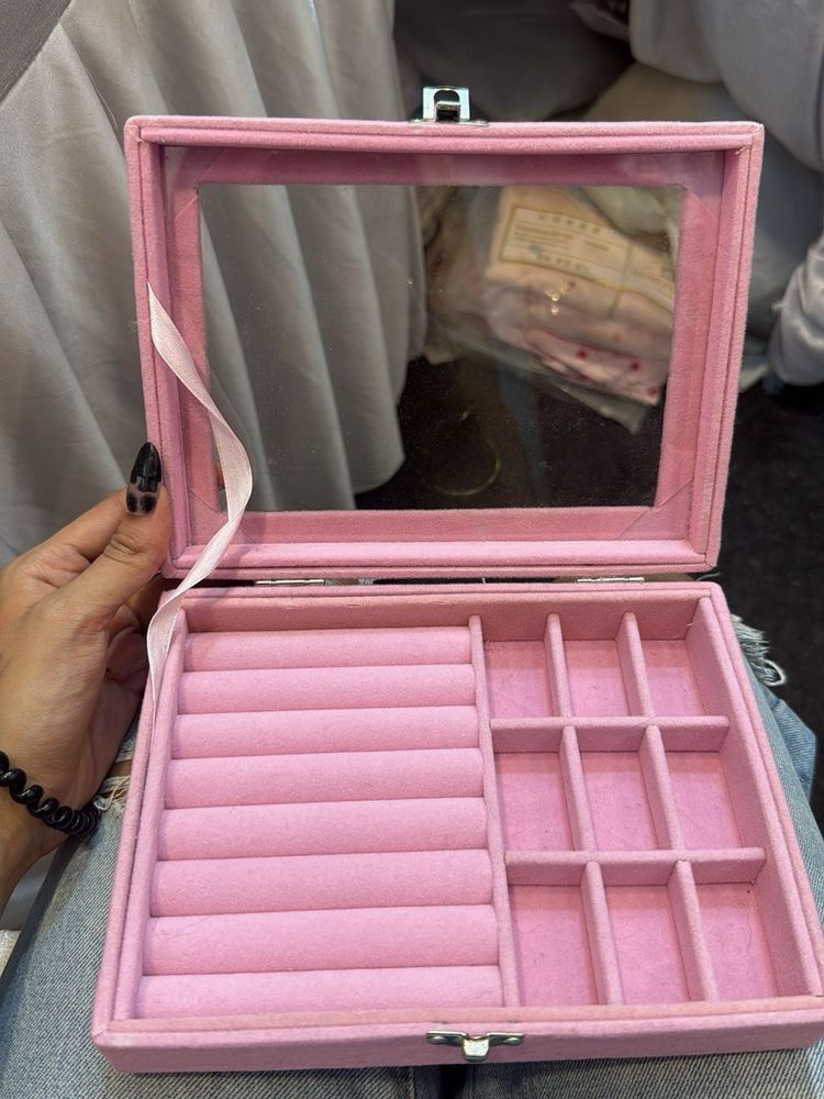 Pink Velvet Jewelry Box costomize