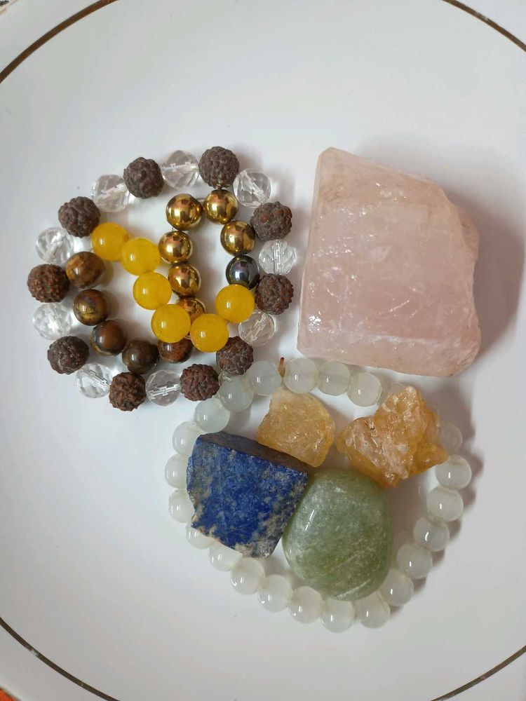 healing Crystals tumble raw + Bracelets
