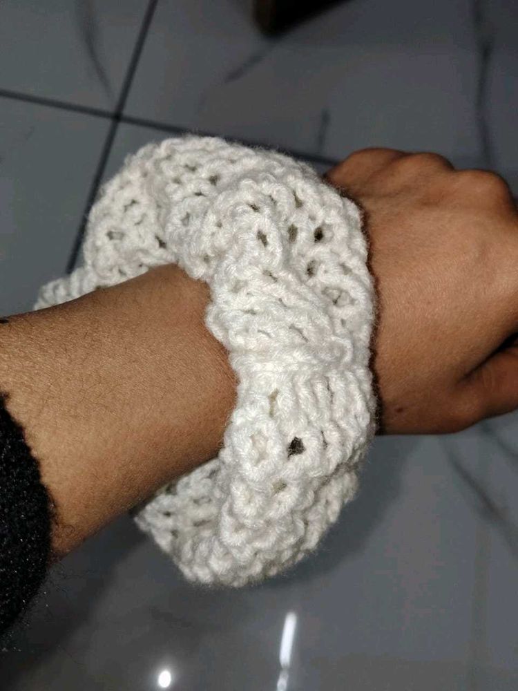 Handmade Crochet Hair Scrunchie - Cream