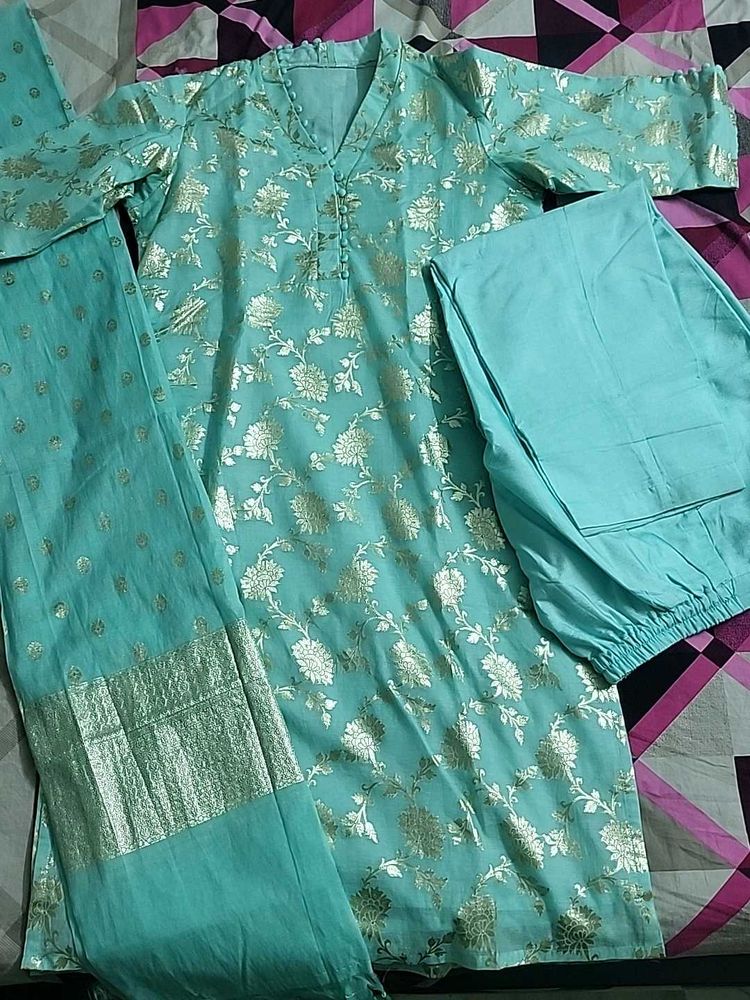 Beautiful Teal Kurta Set