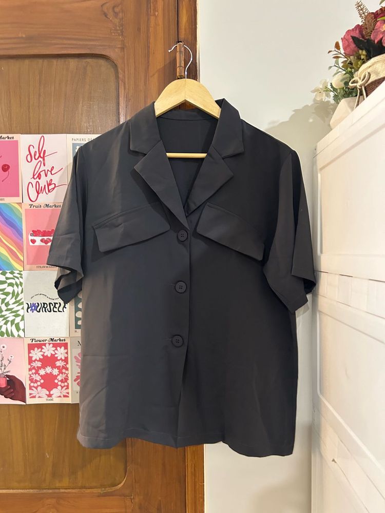 Chic Black Short Sleeve Button-Up Top