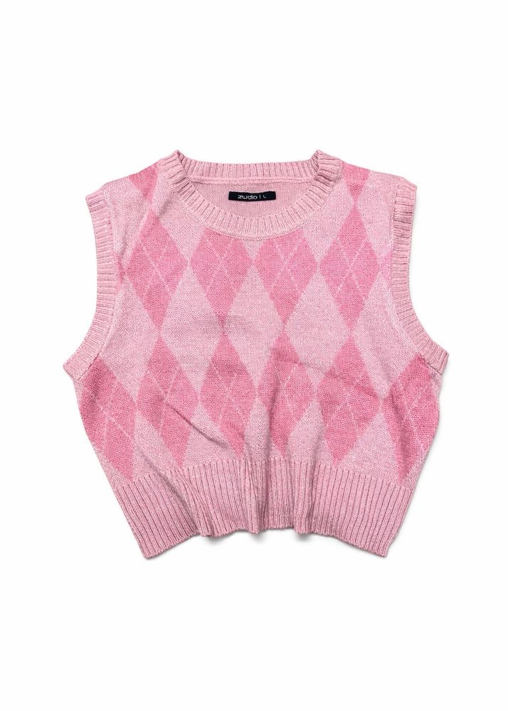 pink cute argyle patterned vest.